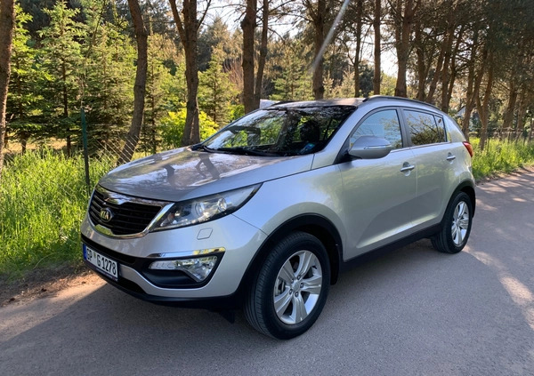 Kia Sportage cena 48500 przebieg: 112000, rok produkcji 2012 z Halinów małe 704